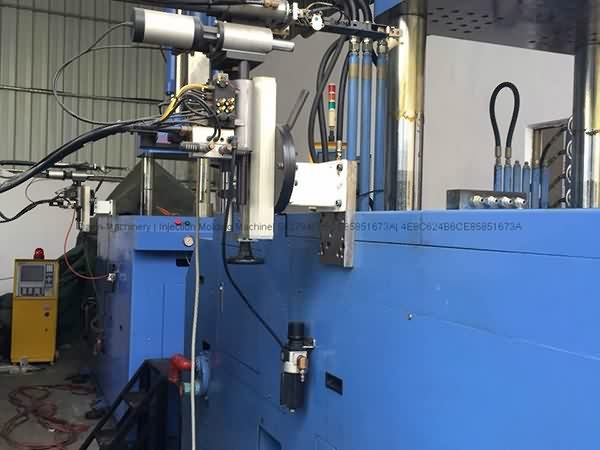 Big discounting
Kinki 120t used Vertical Injection Molding Machine for Oman Manufacturer detail pictures