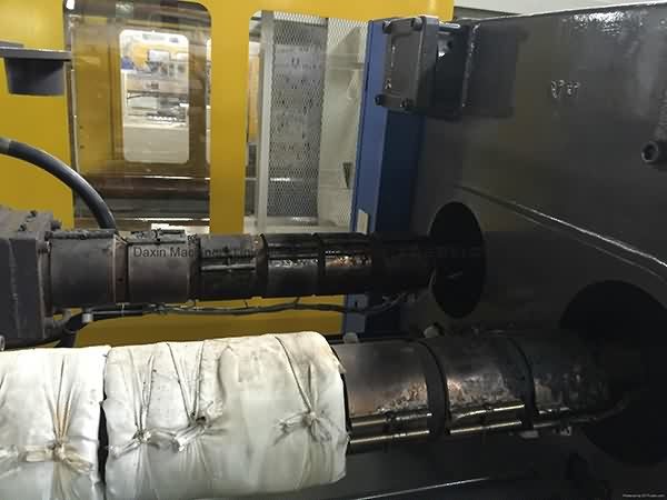 Factory Outlets
Hwa Chin 350t double-color used Injection Molding Machine to Manila Importers detail pictures