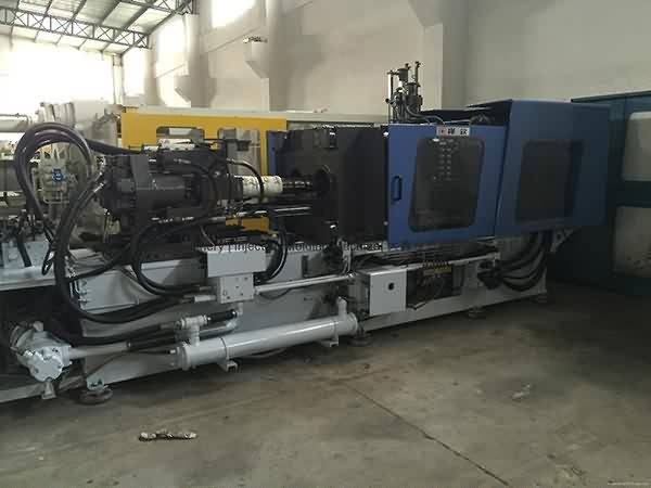 Factory Outlets
Hwa Chin 350t double-color used Injection Molding Machine to Manila Importers detail pictures