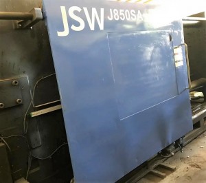 JSW 850t J850SA menggunakan Mesin Cetak Injeksi