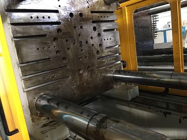 One of Hottest for
CLF-1000T (servo) used Injection Molding Machine to Factories detail pictures