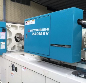 Mitsubishi 240t (240MSV) იყენებდა ინჟექციის ჩამოსხმის მანქანას