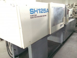 Sumitomo 125тон Използва се машина за шприцоване