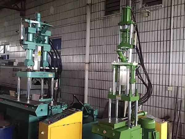 Good Wholesale Vendors
15t-55t used Vertical Injection Molding Machine to Las Vegas Importers detail pictures