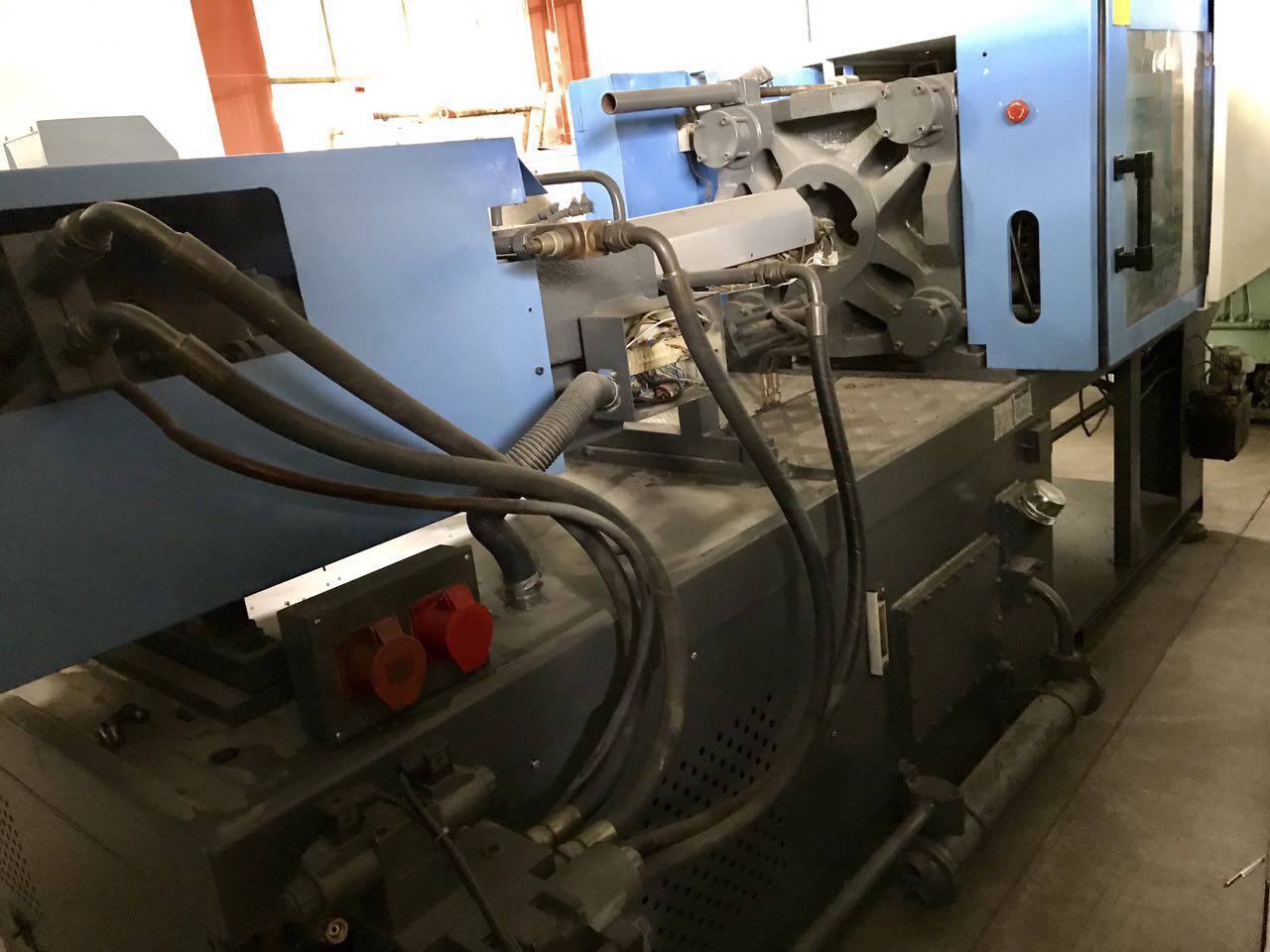 Renewable Design for
Haitian HTF120W2 used Injection Molding Machine to Liverpool Manufacturers detail pictures