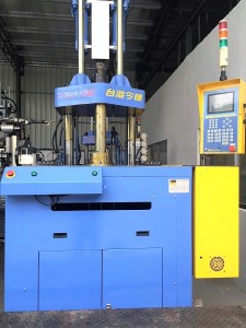 Taiwan Kinki 120t (servo) used Vertical Injection Molding Machine