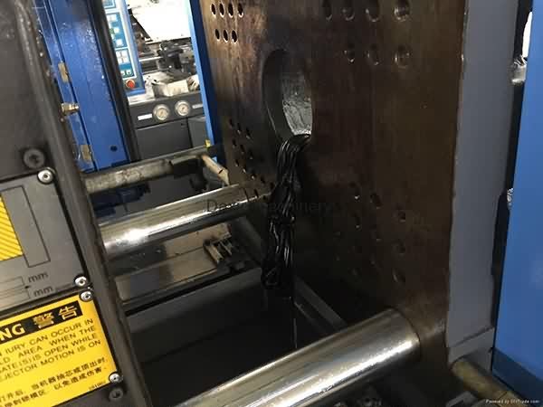 High definition
Haitian 90t used Injection Molding Machine for Sao Paulo Factory detail pictures