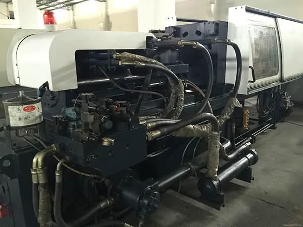 High reputation
Nanrong 250t used Injection Molding Machine to Orlando Manufacturers detail pictures