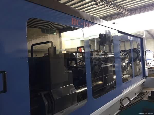 Hwa Chin 1360t amfani Allura Molding Machine