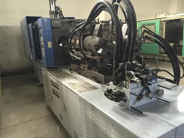 Factory Outlets
Hwa Chin 350t double-color used Injection Molding Machine to Manila Importers detail pictures