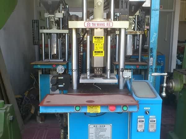 Good Wholesale Vendors
15t-55t used Vertical Injection Molding Machine to Las Vegas Importers detail pictures