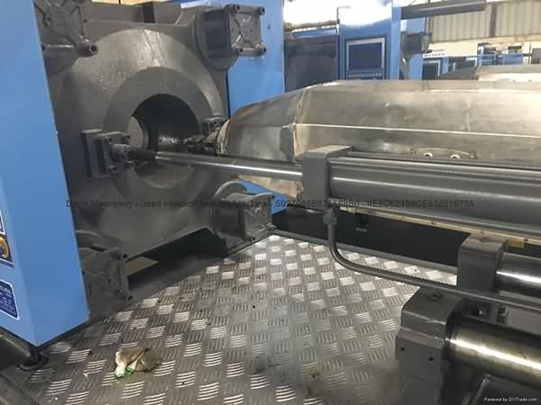 China wholesale
Haitian 200t used Injection Molding Machine for Southampton Factories detail pictures