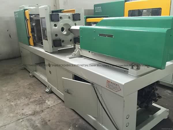 Well-designed
Chen Hsong Super Master SM120HC used Injection Molding Machine Export to Philadelphia detail pictures