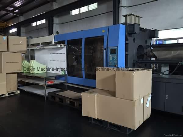OEM Customized
Haitian 1000t (Servo) used Injection Molding Machine to French Importers detail pictures