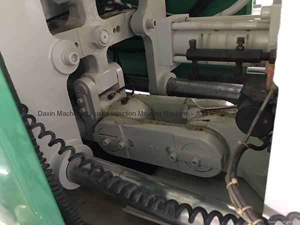 Best quality
Chen Hsong Supermaster SM90 used Injection Molding Machine for Austria Factory detail pictures