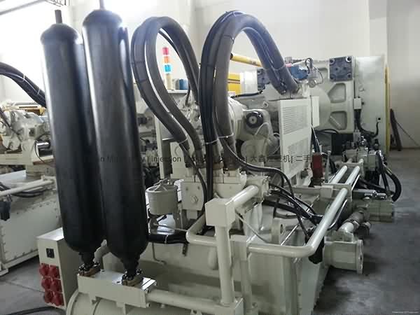 Factory Supply
Chuan Lih Fa CLF-600t used Injection Molding Machine for Burundi Factory detail pictures