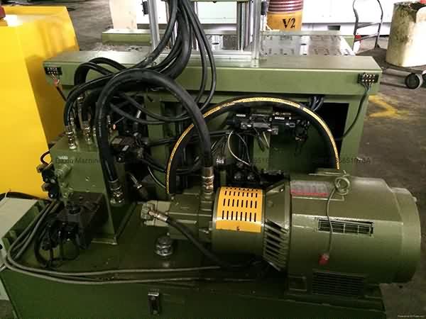 factory customized
Kinki 45t used Vertical Injection Molding Machine (double sliding table) Wholesale to Zurich detail pictures