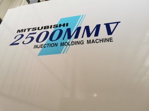 Japan Mitsubishi 2500t (Servo, 2500MMV ) used Plastic Injection Molding Machine