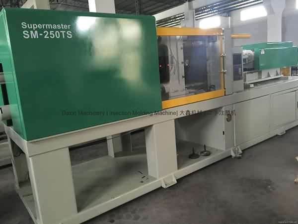 Taiwan Chenhsong Supermaster 250t (SM250TS) used Injection Molding Machine