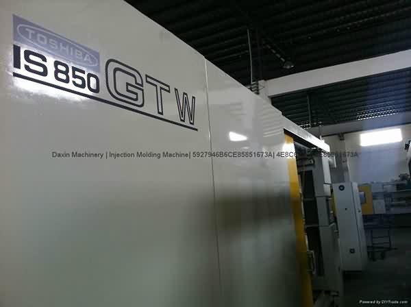 Toshiba IS850GTW (wide platen) brûkt Molders Machine