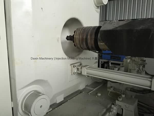 Factory Supply
Toshiba 650t used Injection Molding Machine for Burundi Factory detail pictures