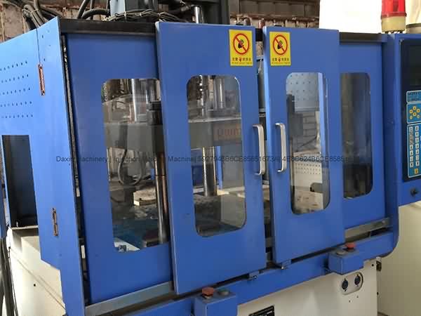 factory customized
Omniplaf 85t used Vertical Injection Molding Machine Wholesale to Belarus detail pictures