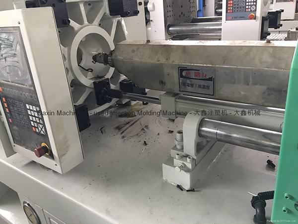Best quality
Chen Hsong Supermaster SM90 used Injection Molding Machine for Austria Factory detail pictures