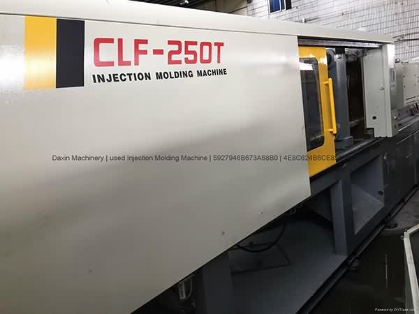 2017 Good Quality
 Chuan Lih Fa CLF-250t used Injection Molding Machine to Sri Lanka Factories