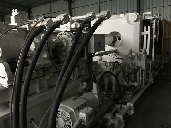 Factory Supply
Toshiba 650t used Injection Molding Machine for Burundi Factory detail pictures