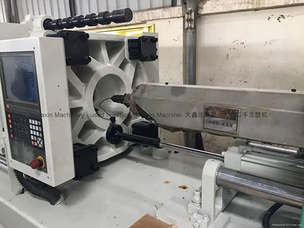 2017 New Style
Chen Hsong Supermaster SM150 used Injection Molding Machine Supply to Irish detail pictures