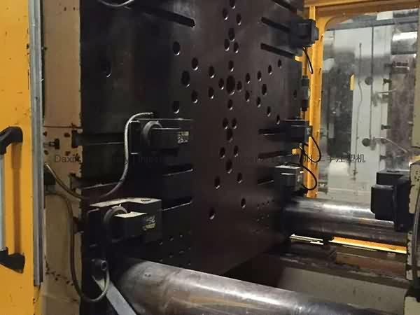Popular Design for
Hwa Chin 1680t used Injection Molding Machine to Cyprus Factories detail pictures
