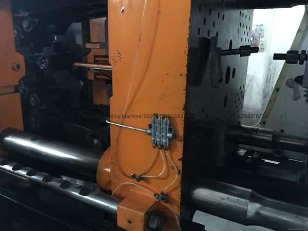 High reputation
Nanrong 250t used Injection Molding Machine to Orlando Manufacturers detail pictures