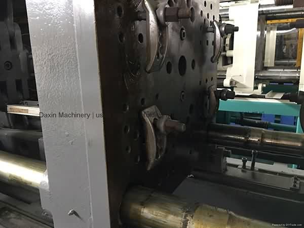 Rapid Delivery for
Chuan Lih Fa CLF-250t used Injection Molding Machine – Two Color Injection Molding Machine detail pictures