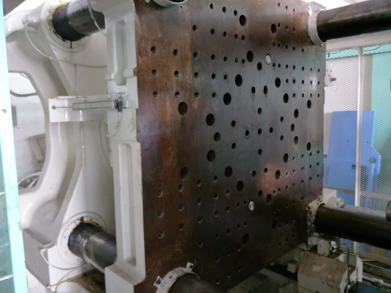 Factory Cheap
Mitsubishi 650t used Injection Molding Machine to Sydney Importers detail pictures