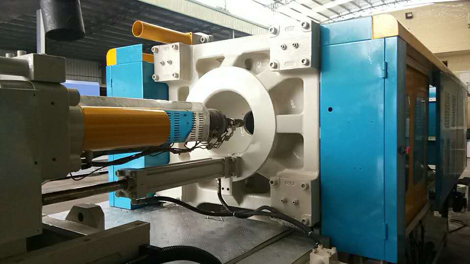 Competitive Price for
CLF-400T used Injection Molding Machine – CLF Used Plastic Machine detail pictures