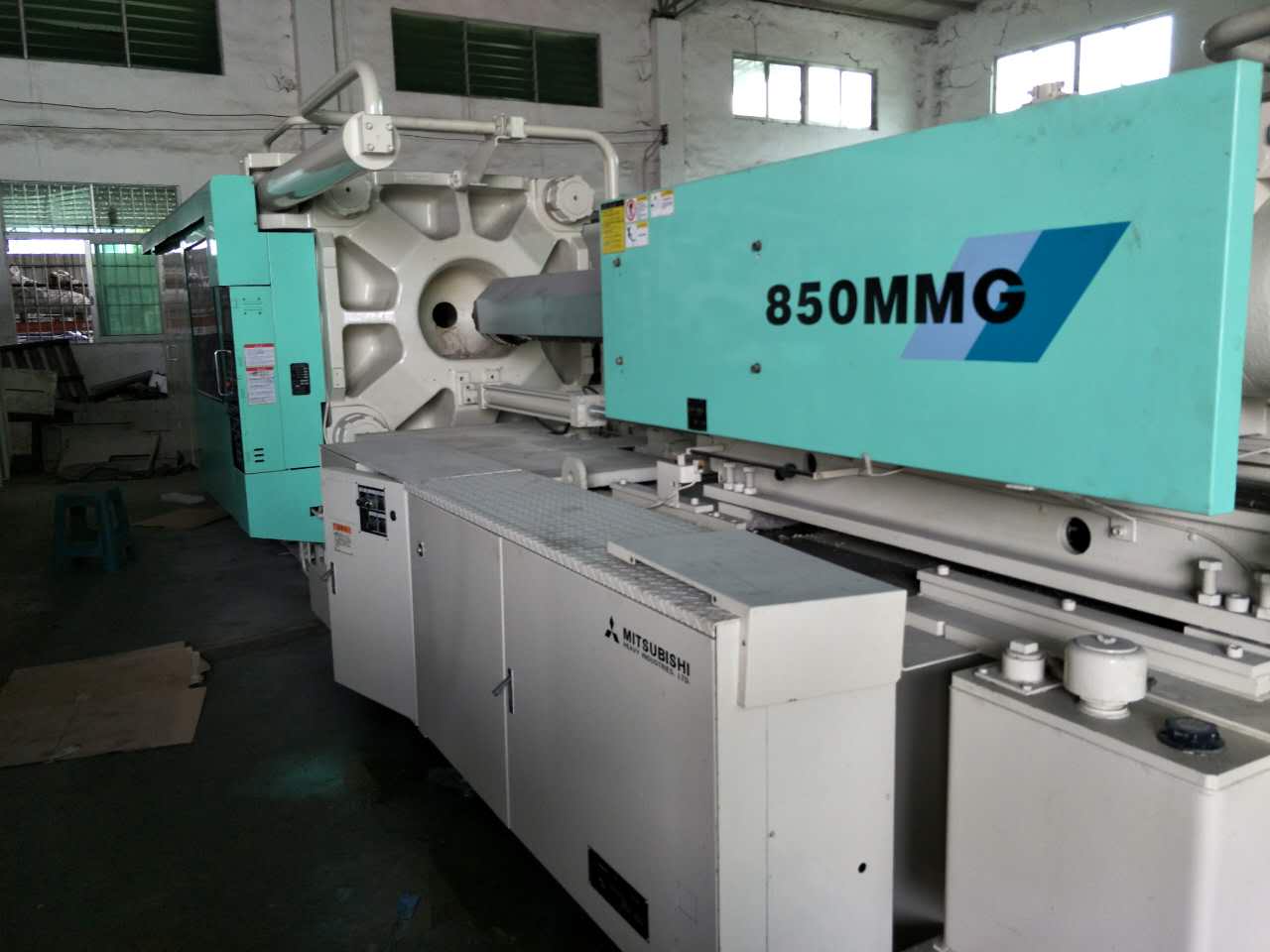 Europe style for
 Mitsubishi 850t used Injection Molding Machine to Kenya Manufacturers