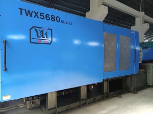 China machine Tongyong 568t (Servo) used Plastic Injection Molding Machine